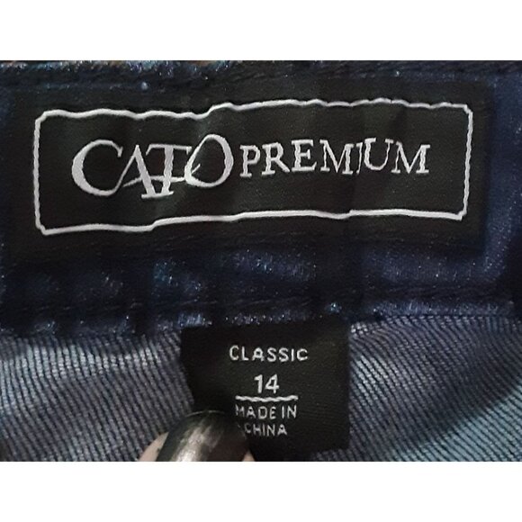 Cato Premium Jeans Womens 14 Blue Dark Wash Denim Whiskered Classic Fit Slim - Picture 4 of 9